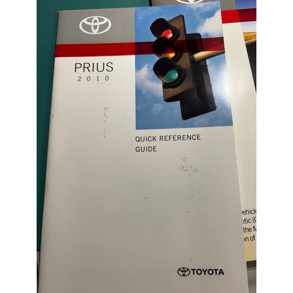 2010 Toyota Prius Owners Manual Set with‎ DVD and Portfolio Case